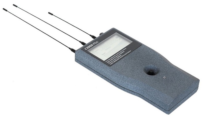 Высокая эффективность прибора обусловлена наличием 3-х всенаправленных антенн