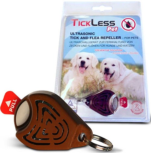 Отпугиватель клещей для домашних животных TickLess Pet продается в прозрачной упаковке