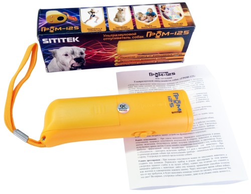 Ультразвуковой отпугиватель собак SITITEK ГРОМ-125 рядом с упаковочной коробкой